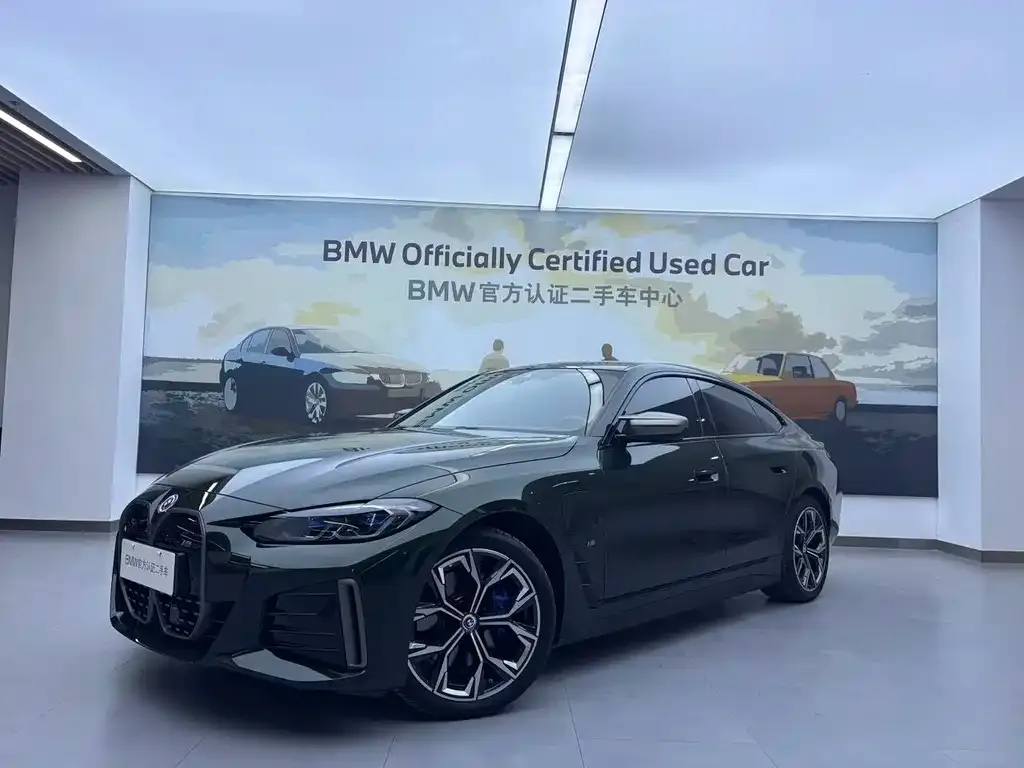 BMW i4 — фото 8
