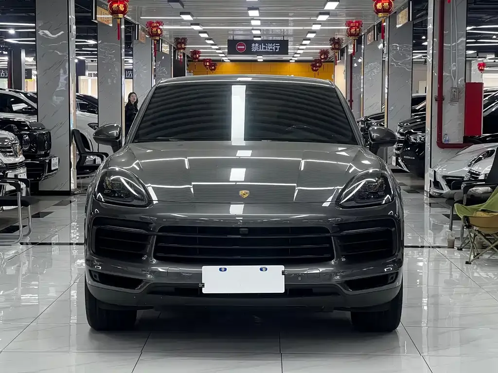 Porsche Cayenne — фото 4