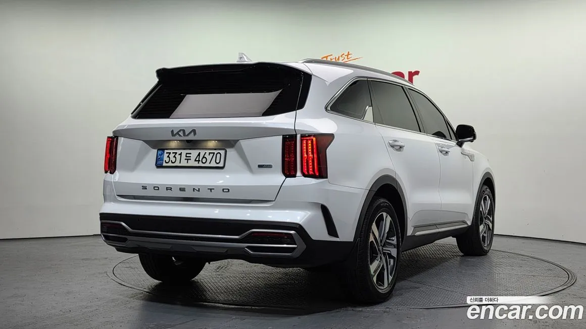 Kia Sorento — фото 9