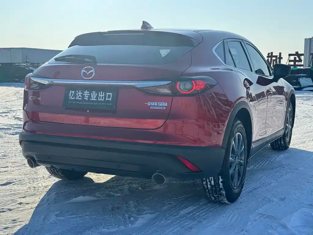 Mazda CX-4 — фото 6
