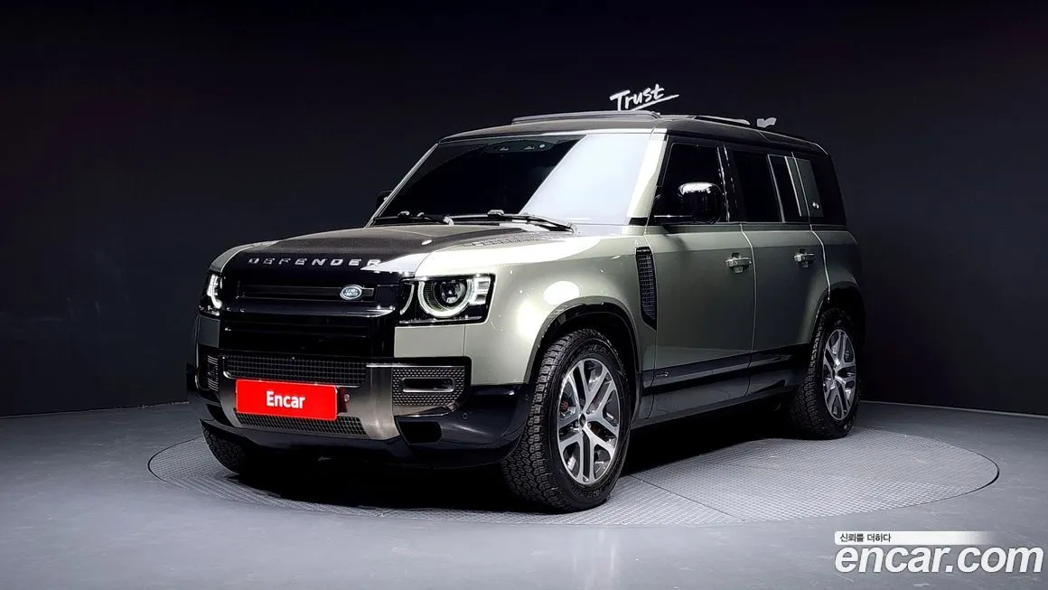 Land Rover Defender — фото 1