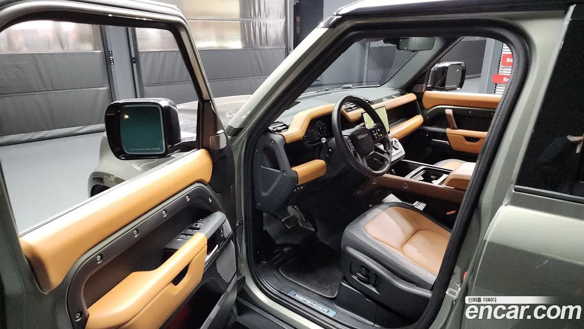 Land Rover Defender — фото 10