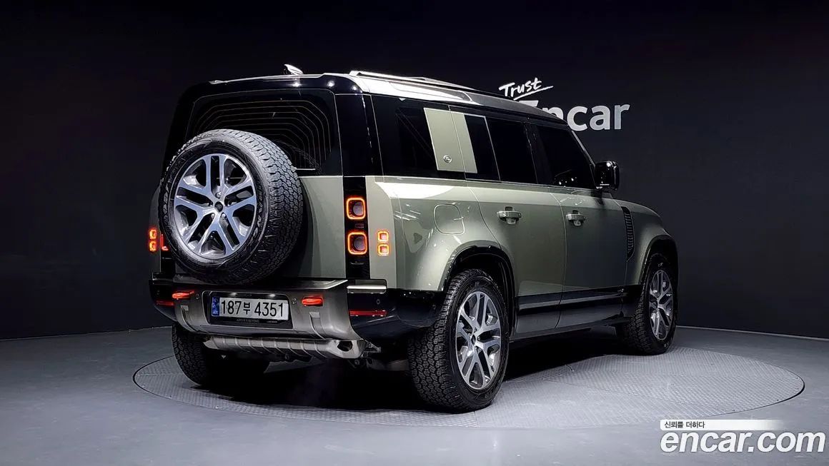 Land Rover Defender — фото 2