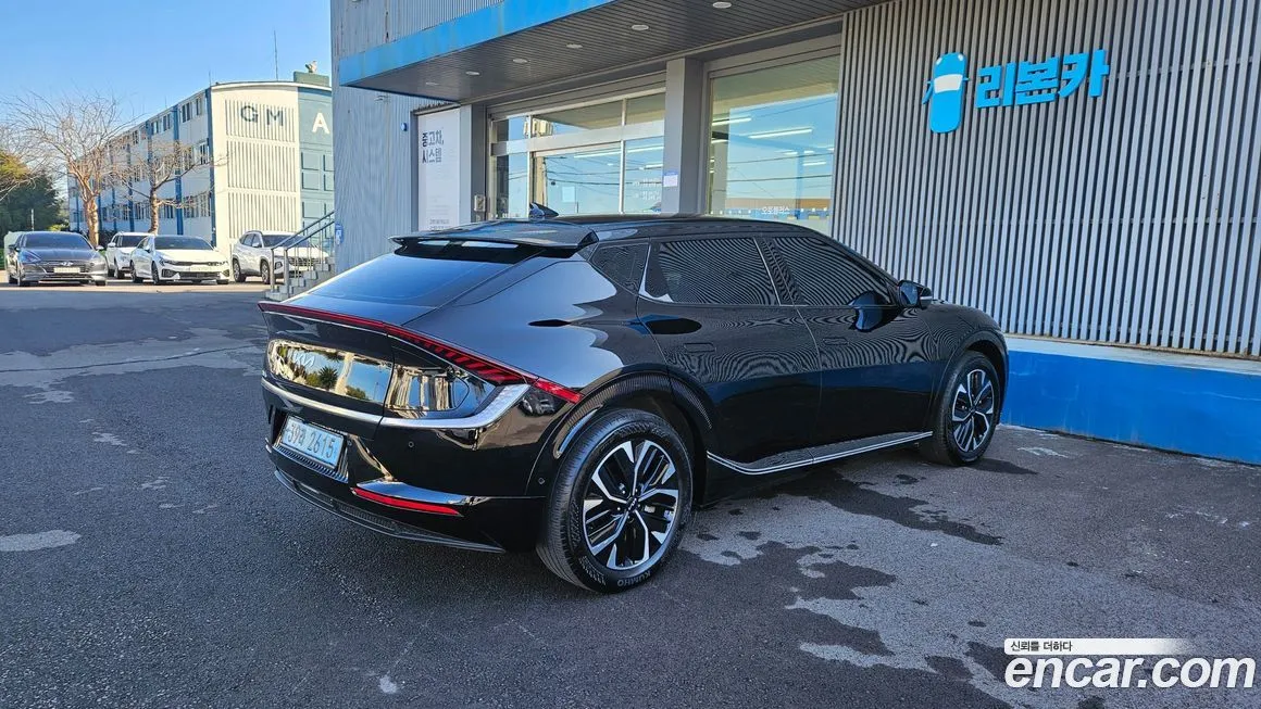 Kia EV6 — фото 10