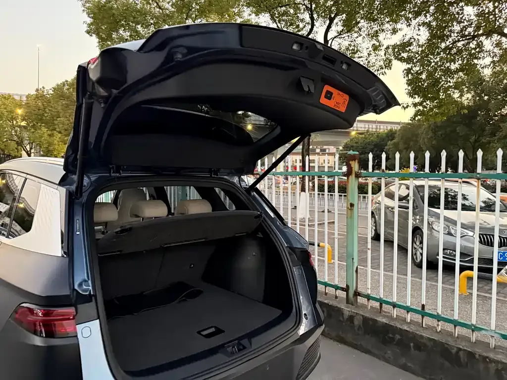 BYD Pro New Energy — фото 5