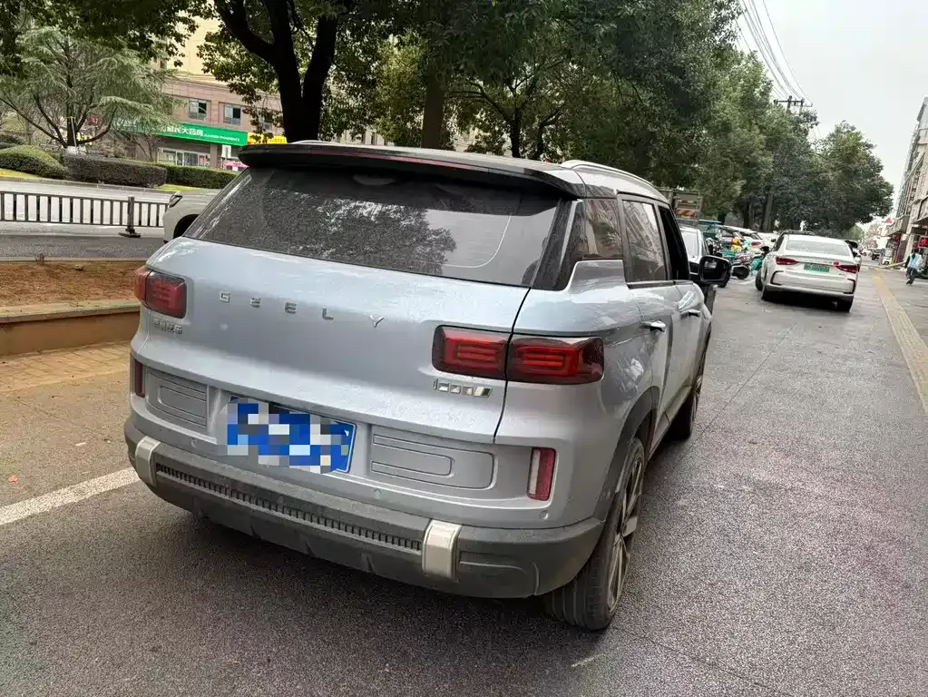 Geely Icon — фото 4