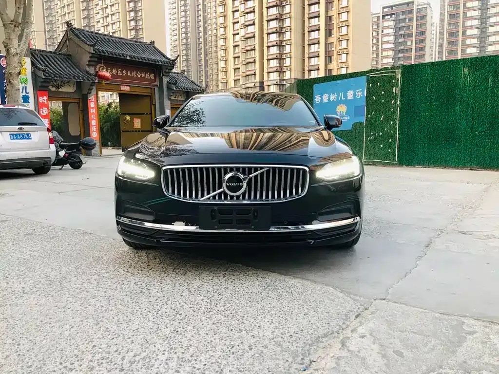 Volvo S90 — фото 9