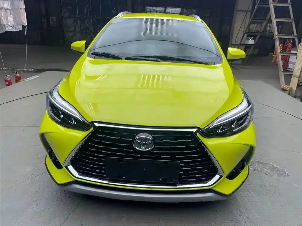 Toyota Yaris L — фото 2