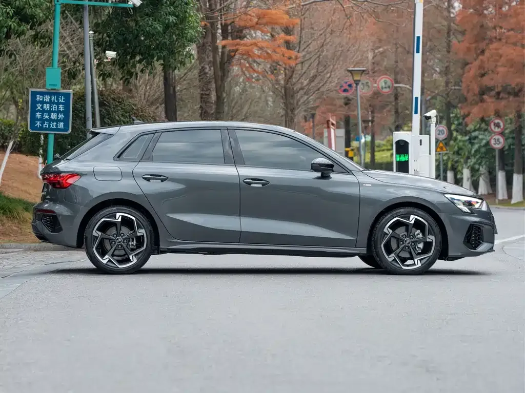 Audi A3 — фото 8