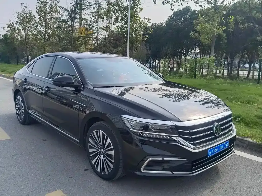 Volkswagen Passat — фото 7