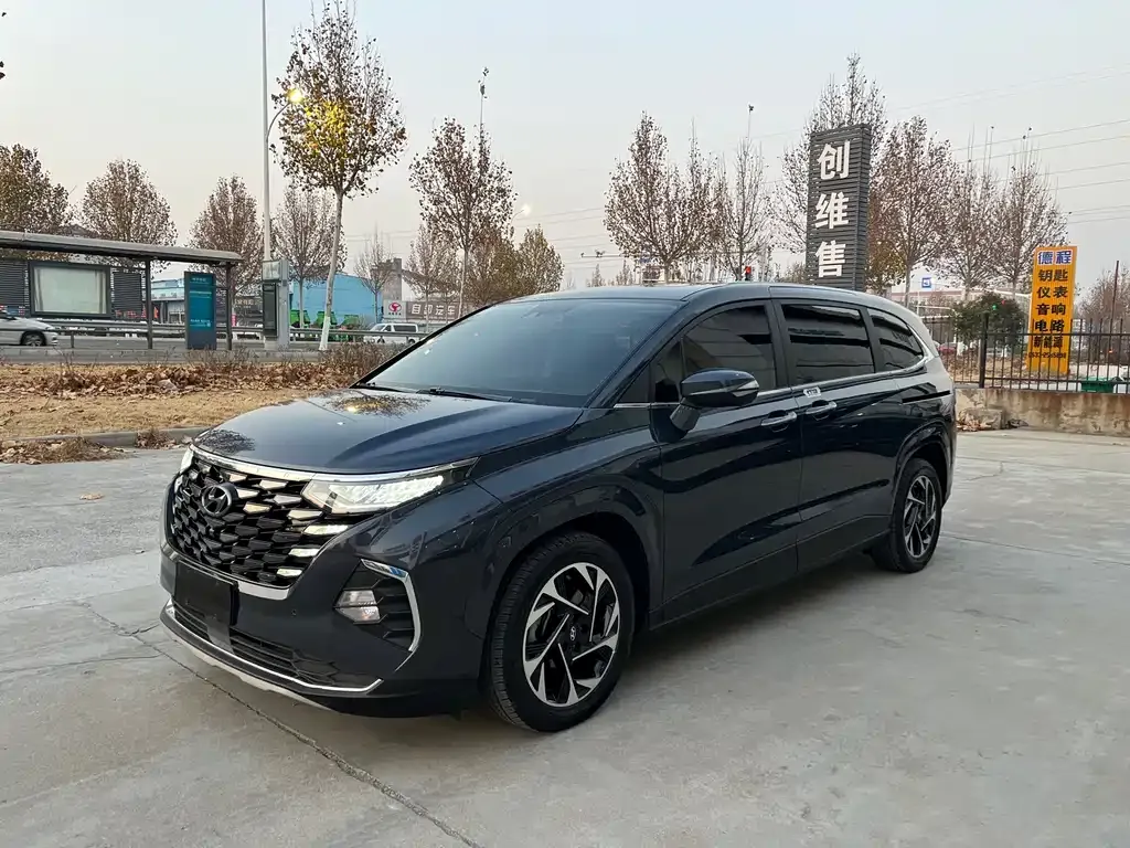 Hyundai Custo — фото 1