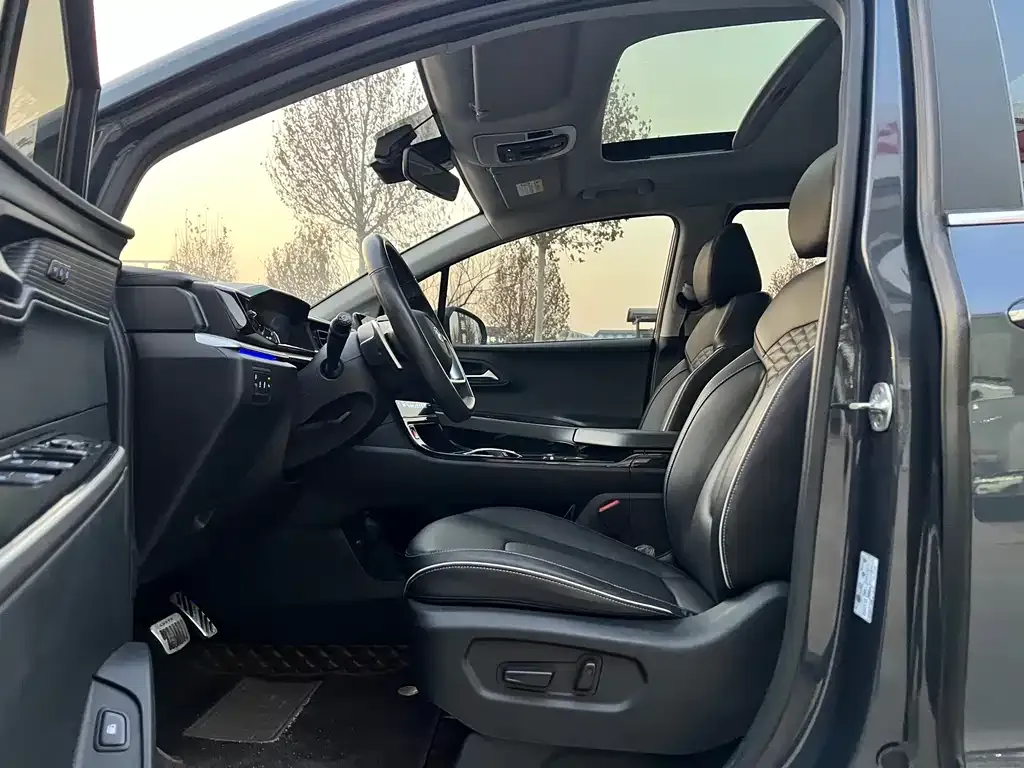 Hyundai Custo — фото 9