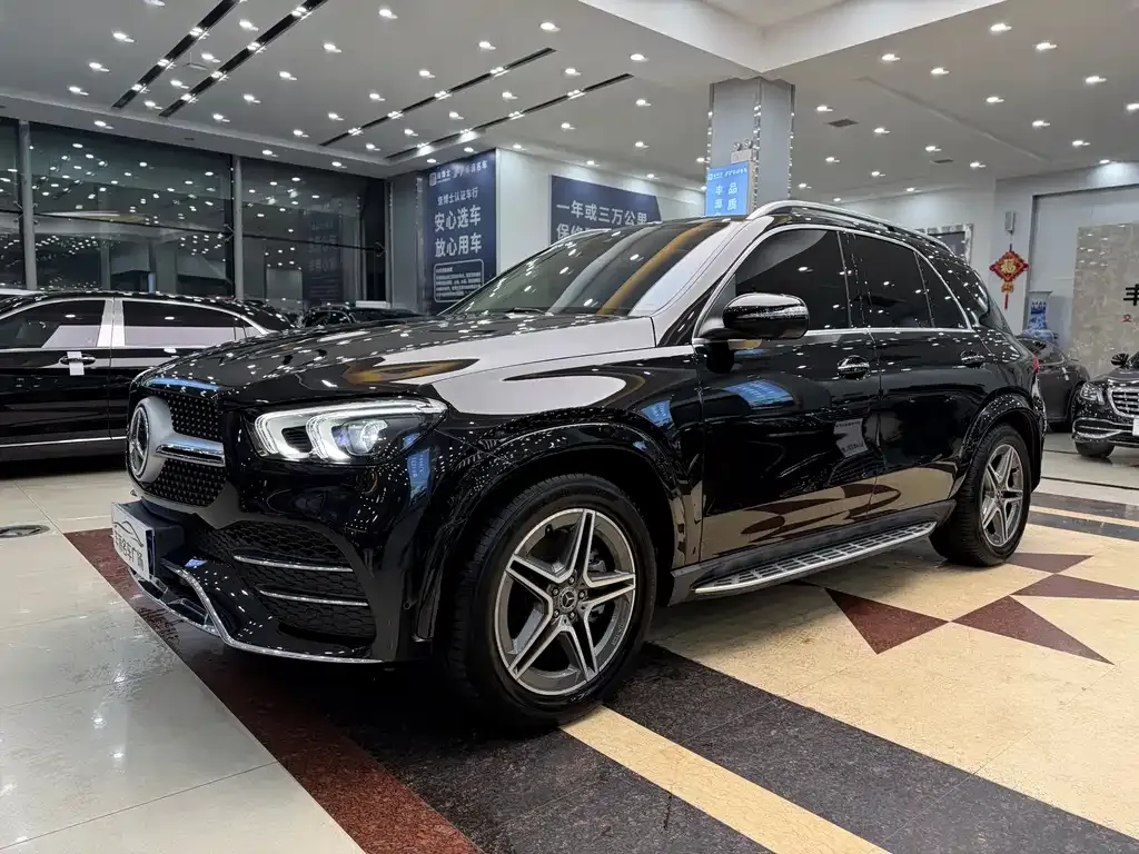 Mercedes-Benz GLE — фото 1