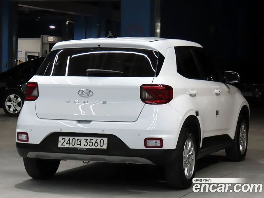 Hyundai Venue — фото 2
