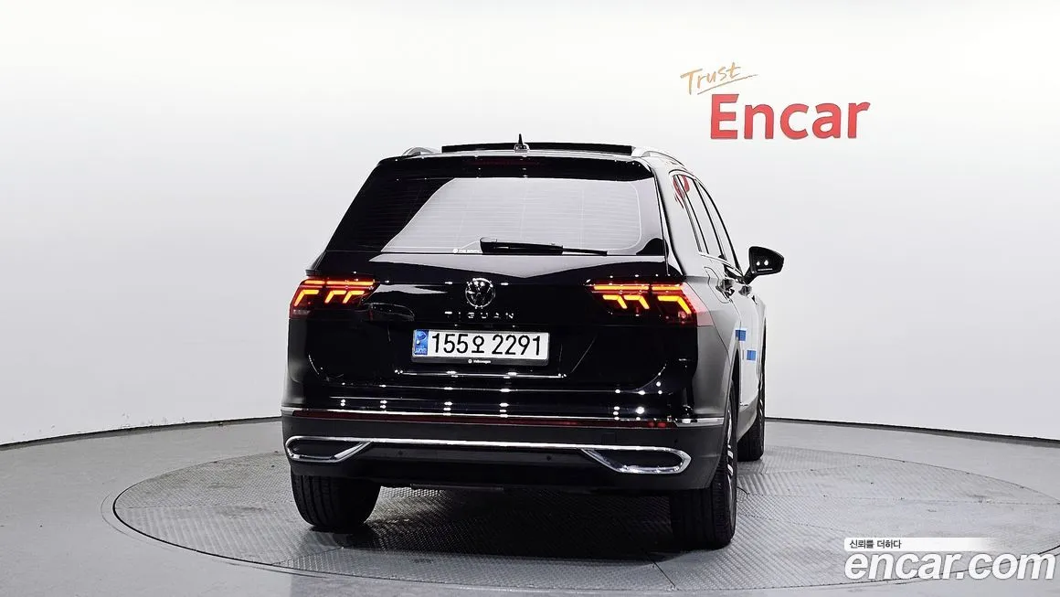Volkswagen Tiguan — фото 4