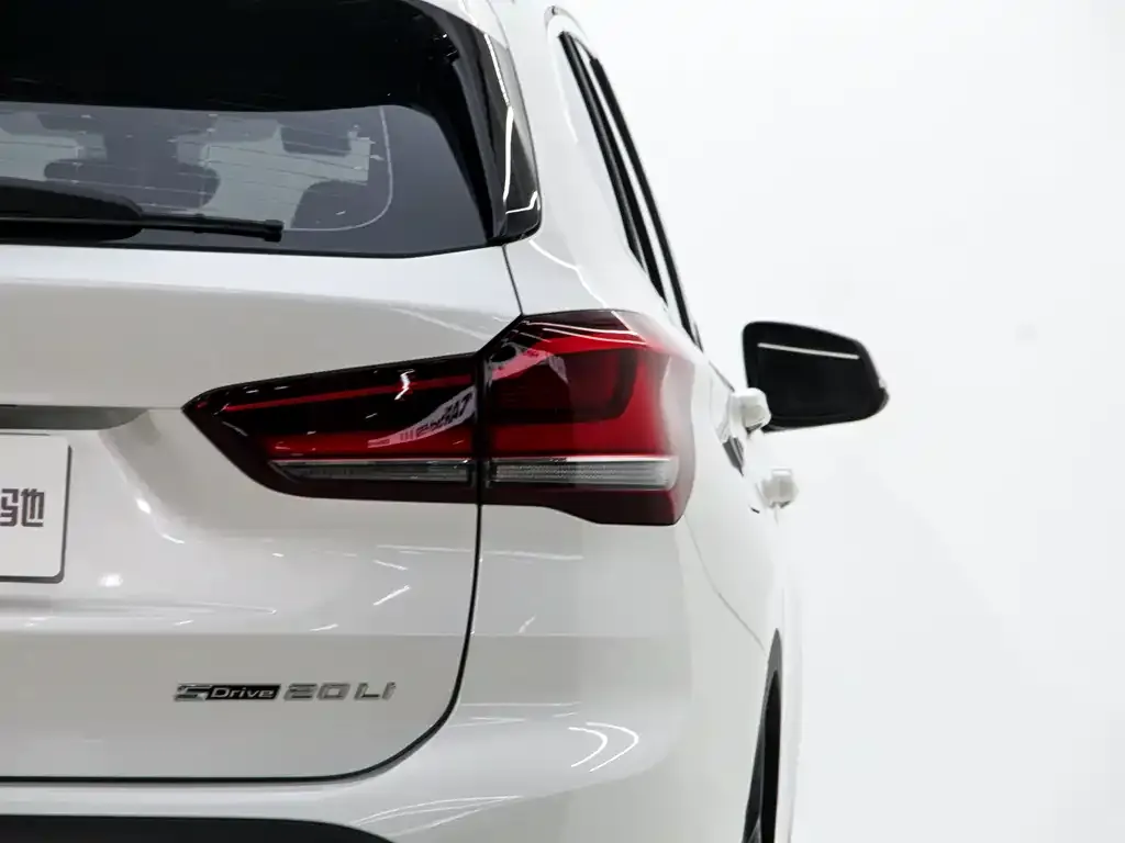 BMW X1 — фото 4