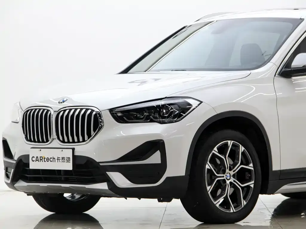BMW X1 — фото 9