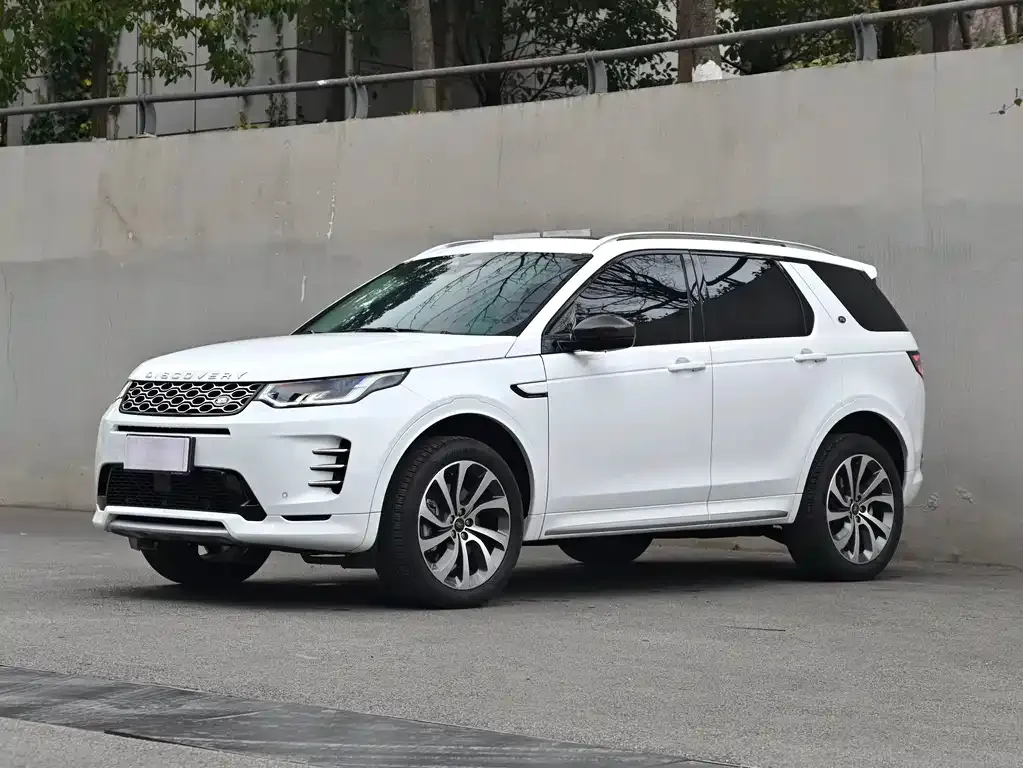 Land Rover Discovery Sport — фото 1