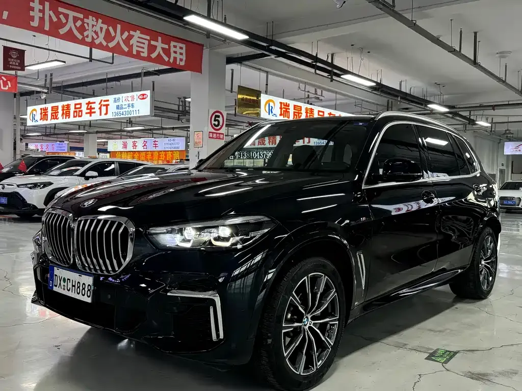 BMW X5 — фото 1