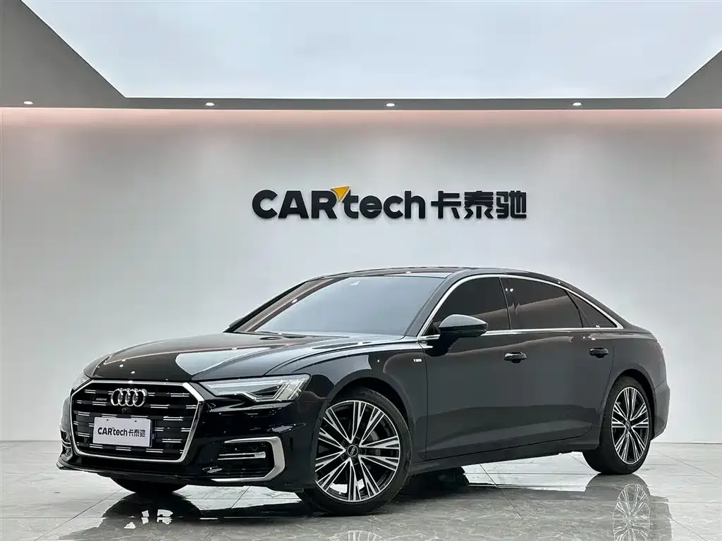 Audi A6L — фото 1