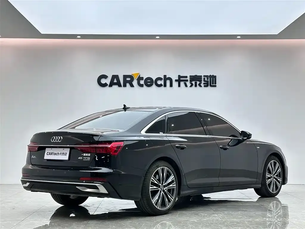 Audi A6L — фото 7
