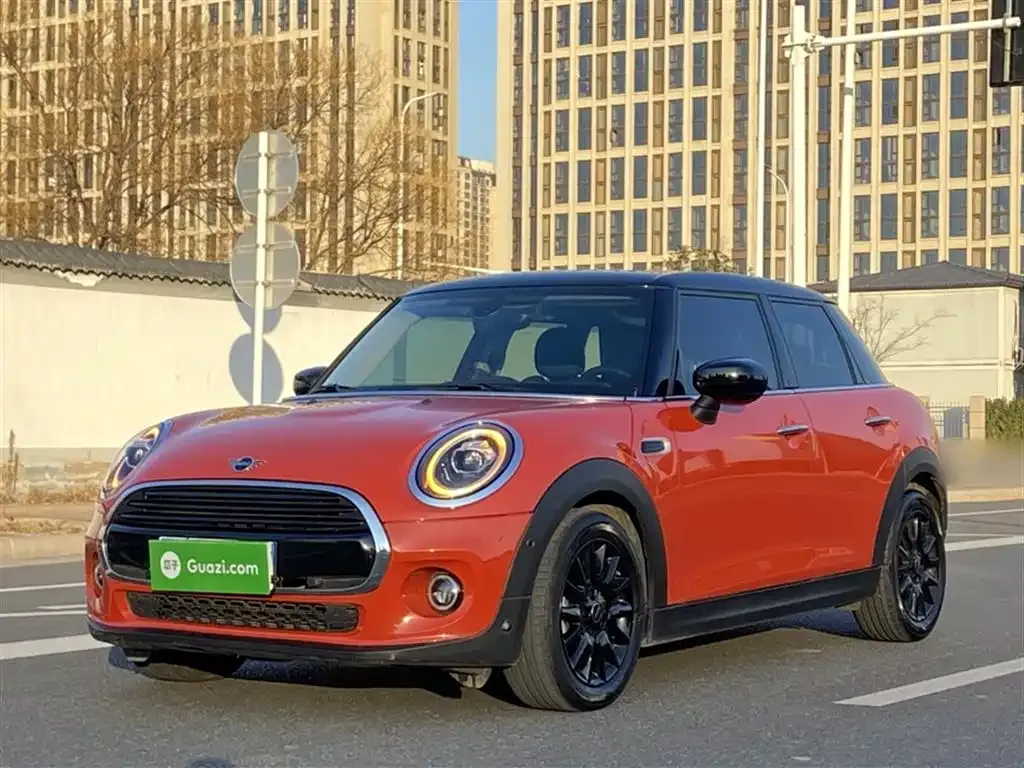 MINI Cooper (3-door) — фото 1