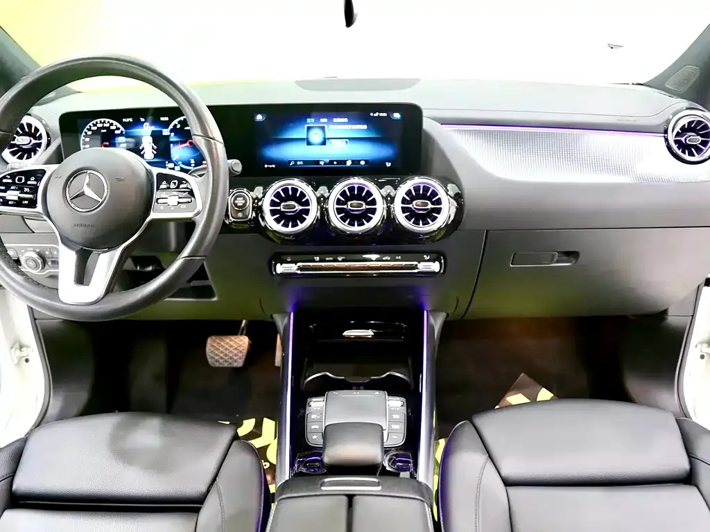 Mercedes-Benz GLA — фото 4