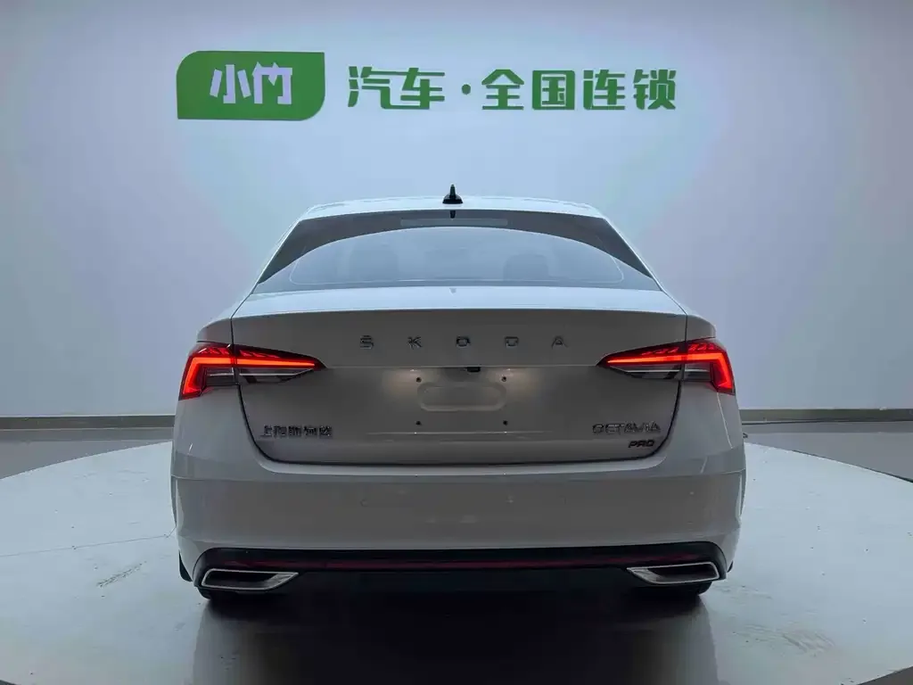 Skoda Octavia — фото 5