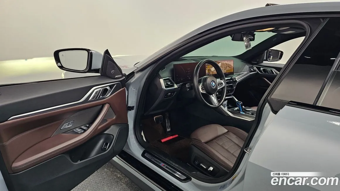 BMW i4 — фото 4