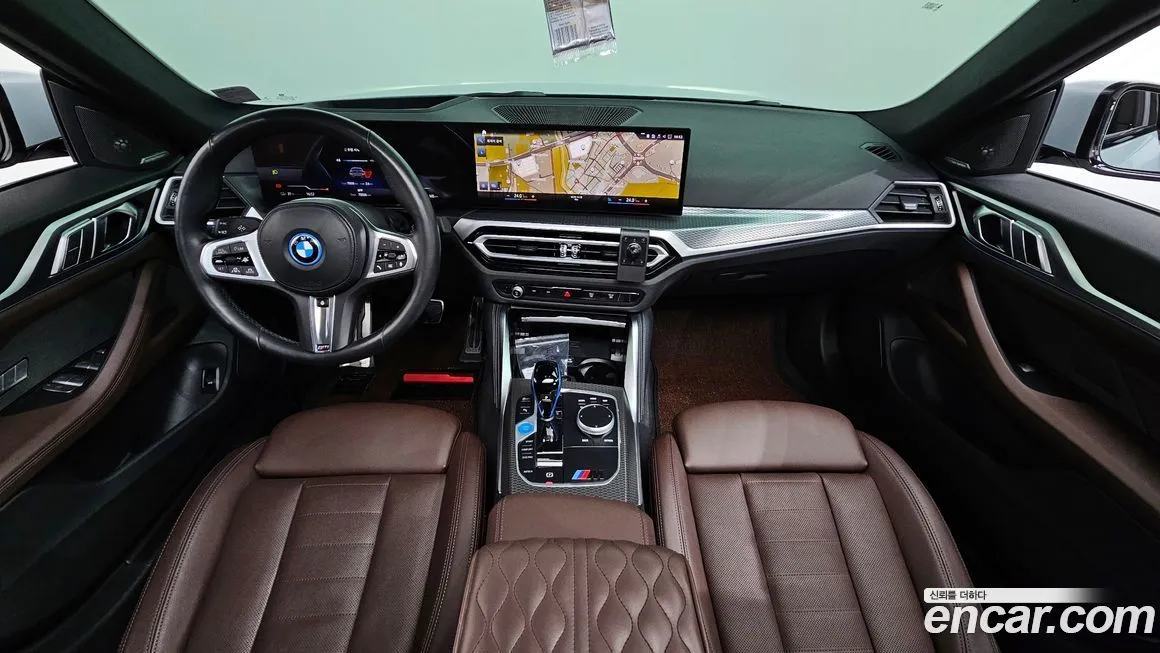 BMW i4 — фото 8