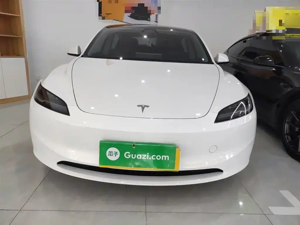 Tesla Model 3 — фото 2