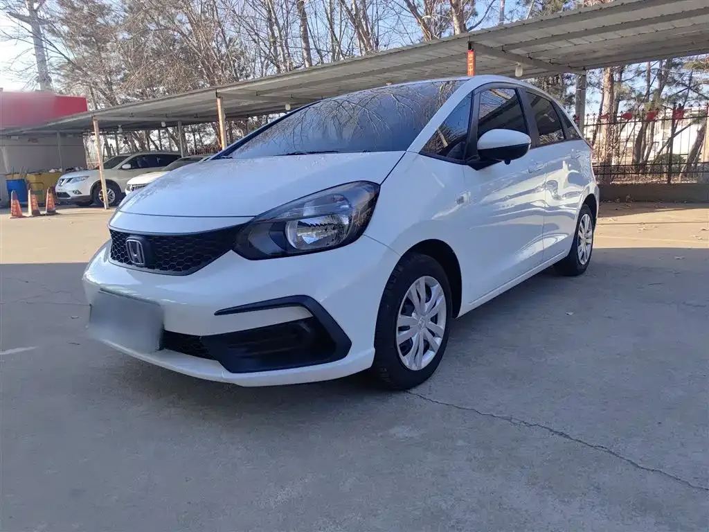 Honda Fit — фото 1