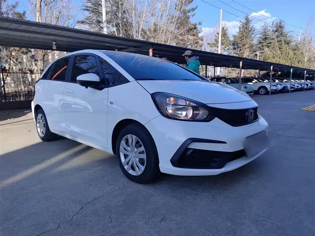 Honda Fit — фото 10