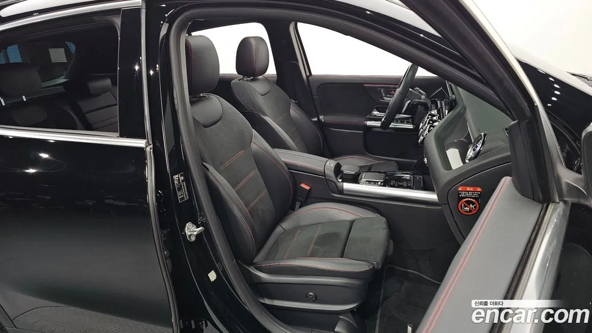 Mercedes-Benz GLA-Class — фото 10