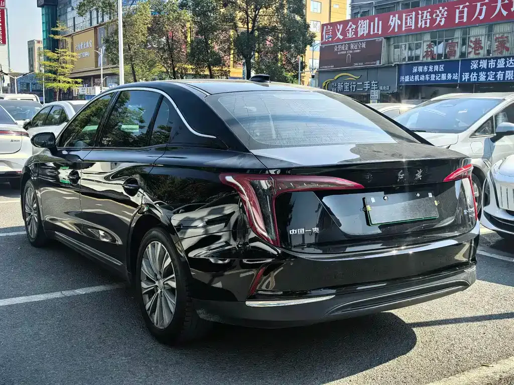 Hongqi E-QM5 — фото 10