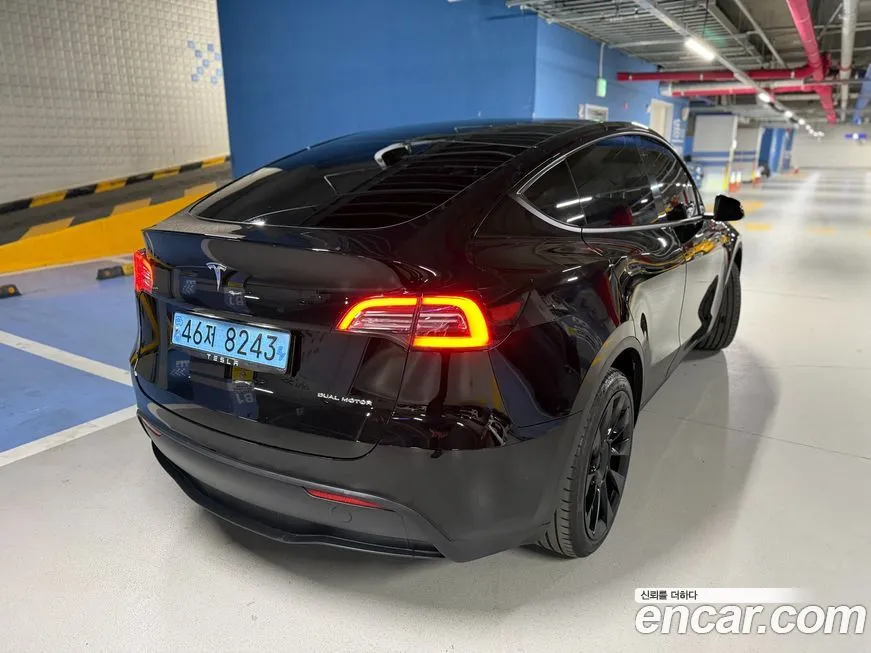 Tesla Model Y — фото 5