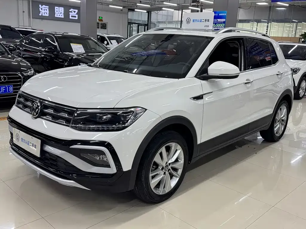 Volkswagen T-Cross — фото 1