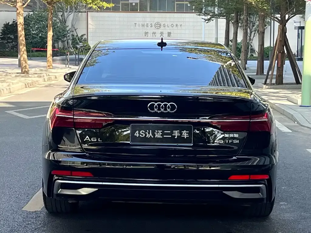 Audi A6L — фото 5
