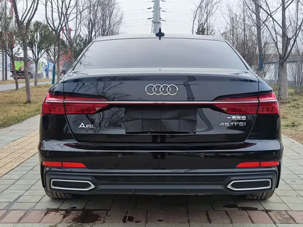 Audi A6L — фото 5