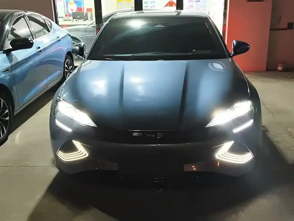 BYD Seal — фото 3
