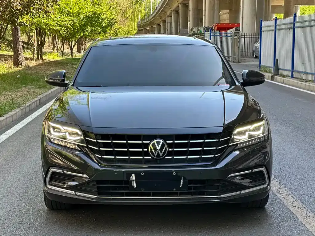 Volkswagen Passat — фото 2