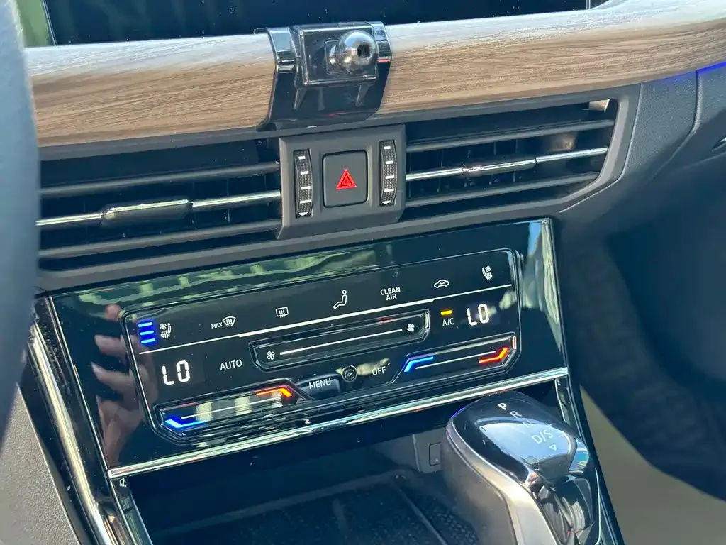 Volkswagen Passat — фото 8