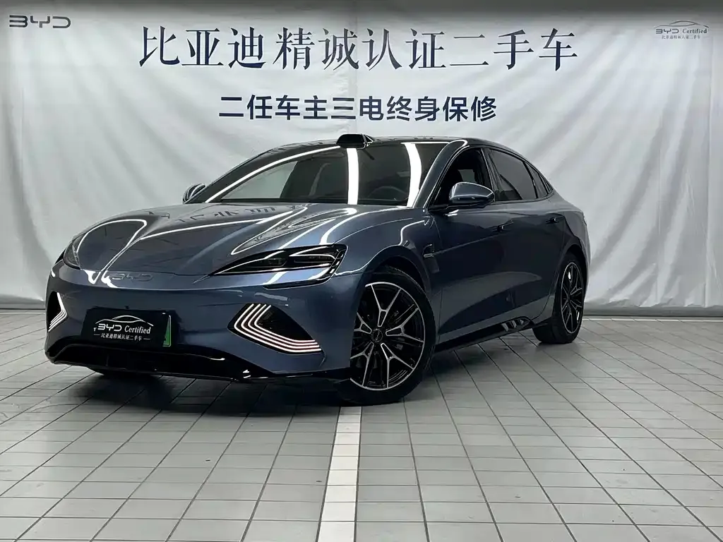BYD Seal — фото 1