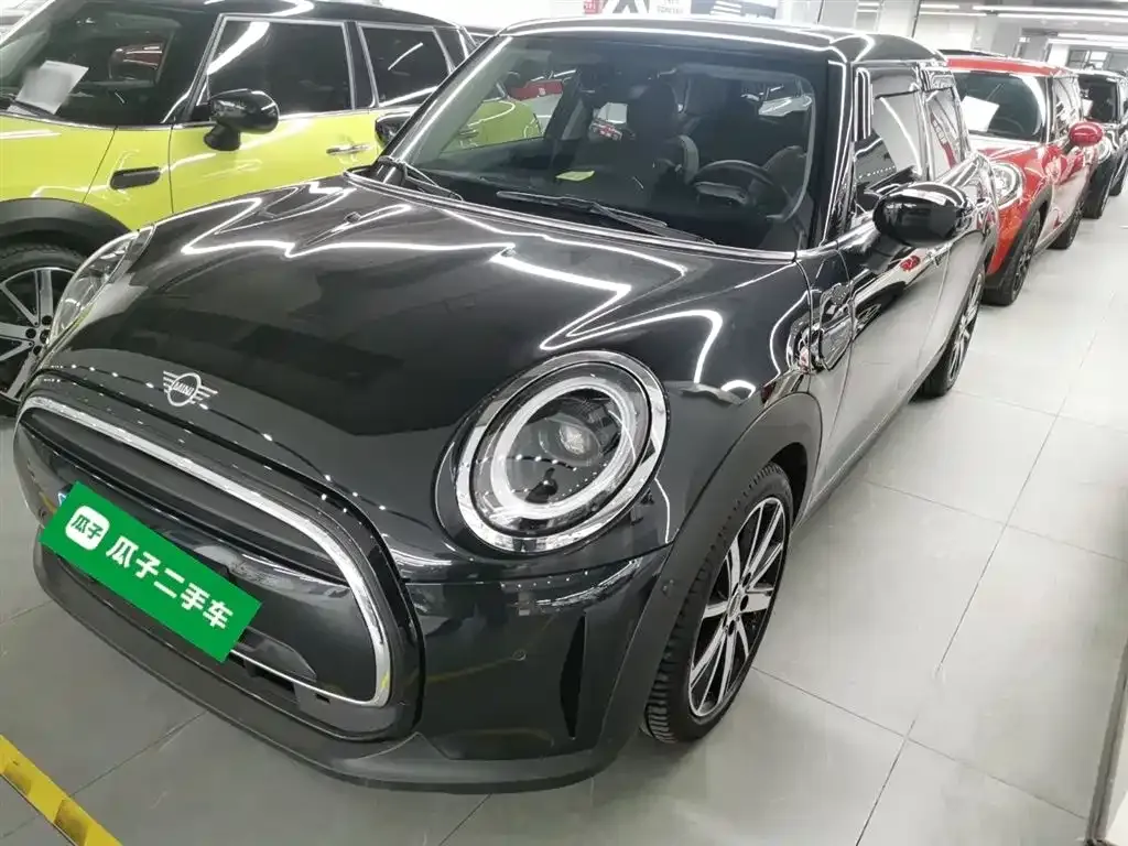 MINI Cooper (3-door) — фото 1
