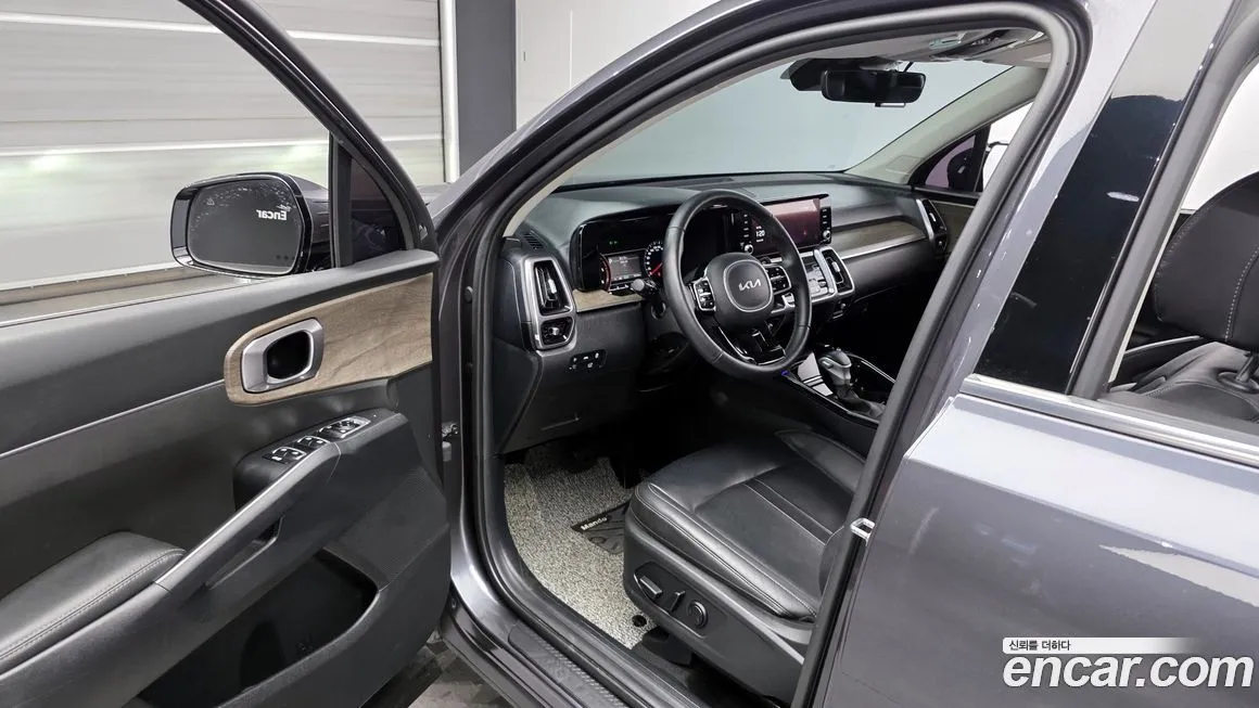 Kia Sorento — фото 7