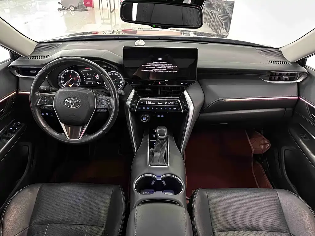 Toyota Harrier — фото 5