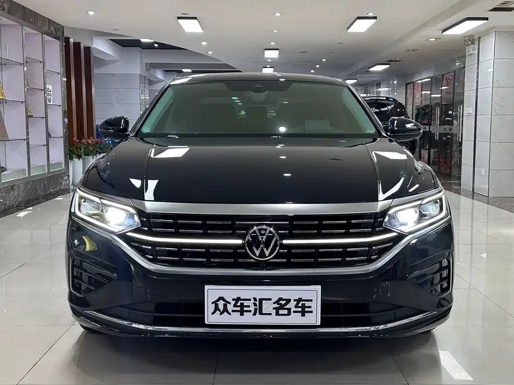 Volkswagen Passat — фото 2