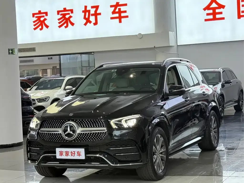Mercedes-Benz GLE — фото 1