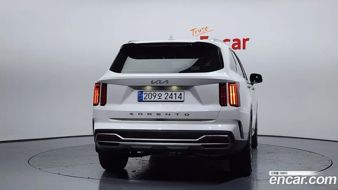 Kia Sorento — фото 3