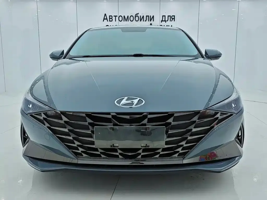 Hyundai Elantra — фото 10